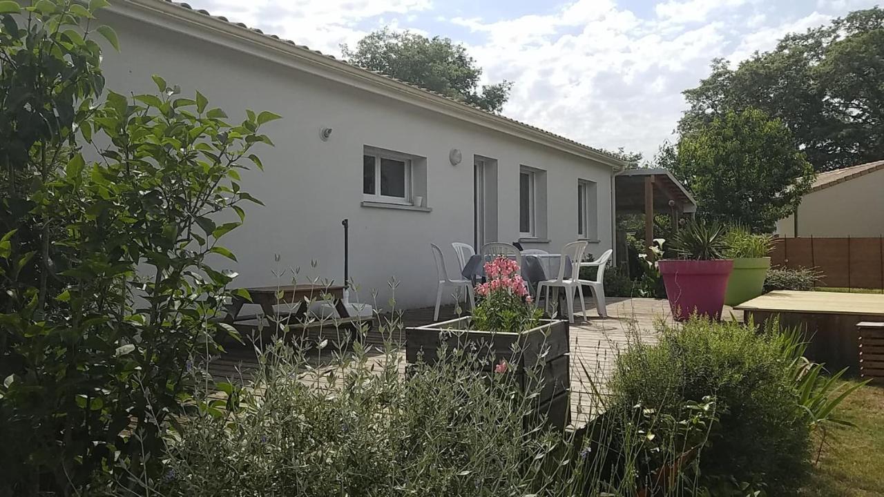 Maison Neuve Au Calme Avec Jardin Villa Gaillan-en-Médoc Dış mekan fotoğraf