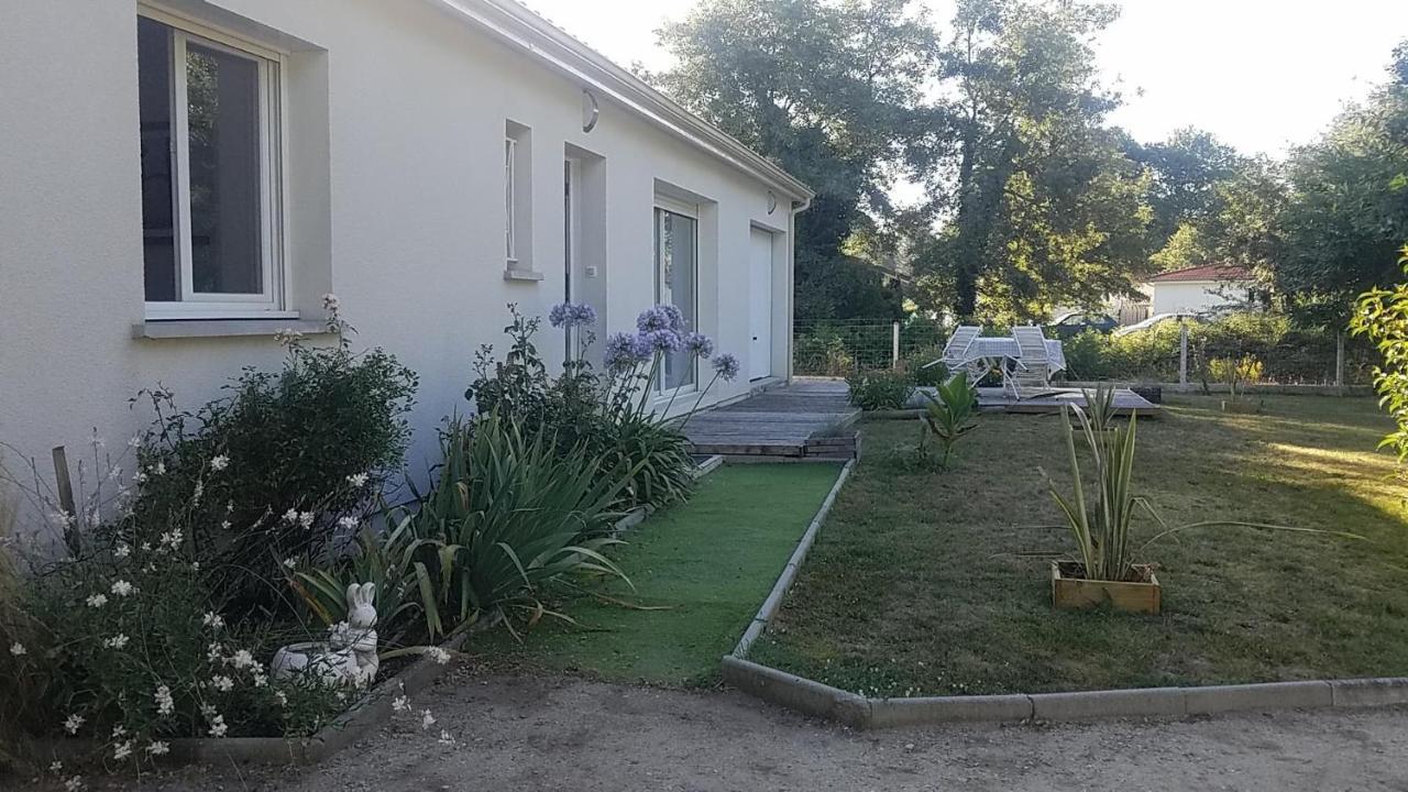 Maison Neuve Au Calme Avec Jardin Villa Gaillan-en-Médoc Dış mekan fotoğraf