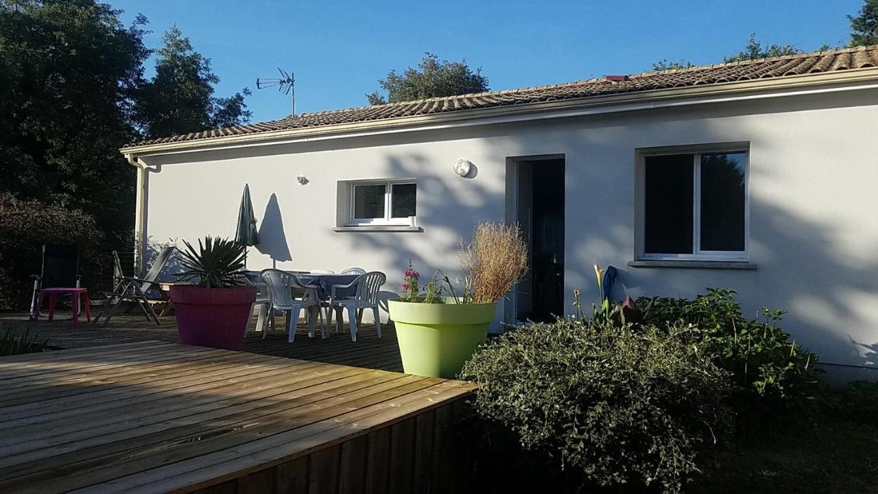 Maison Neuve Au Calme Avec Jardin Villa Gaillan-en-Médoc Dış mekan fotoğraf